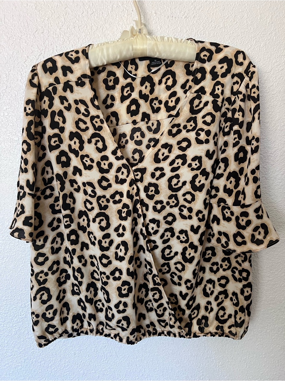 Sanctuary Beige and Black Leopard Print Wrap Blouse size Med